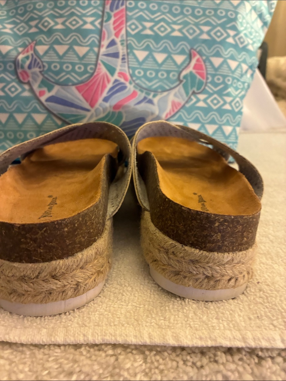 NWOT Nature Breeze White Perforated Cross-Strap Sandals w/Cork Sole & woven base - Picture 6 of 6